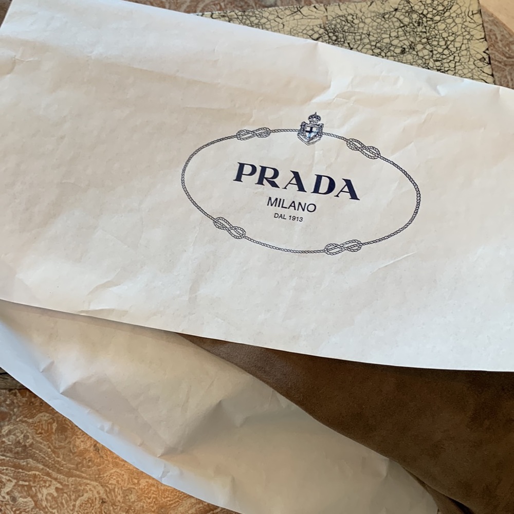 Prada Elbow Length Suede gloves - Picture 2 of 9